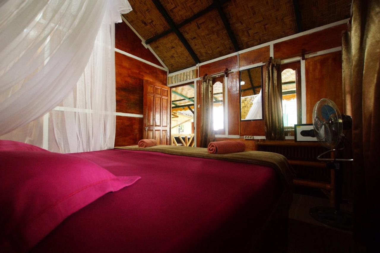 Indra Valley Inn Bukit Lawang Extérieur photo
